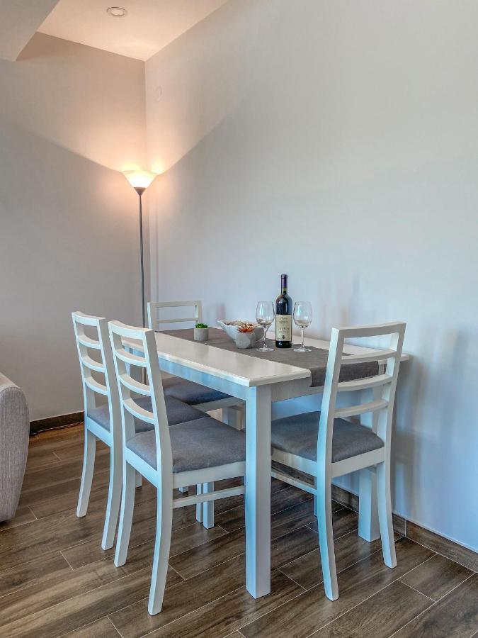 Timea Apartment 蒂瓦特 外观 照片